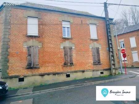 maison 9 pièces 135 m²