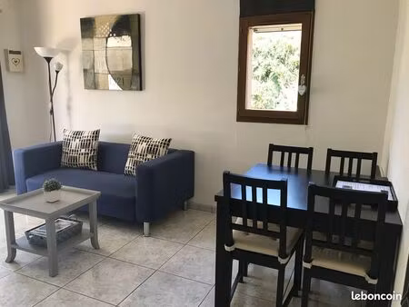 maison 2 chambres dans résidence sécurisée avec piscine