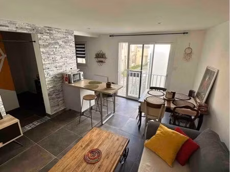 maison de rue meublée – 44 m² – mauves ? disponible à partir du 1er février