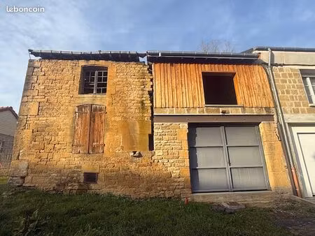 exclusif - grange à rénover avec jardin