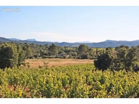 terrain 1 500 m² carces