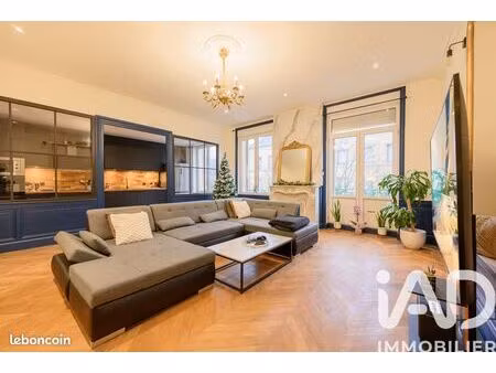 loft/atelier/surface 5 pièces 129 m²