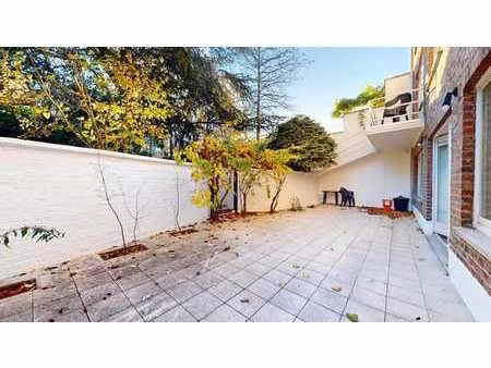 tomberg: bel appartement meuble 2 chambres +/- 90m2