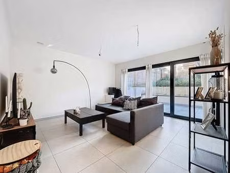 berchem-sainte-agathe : duplex 1 chambre avec 2 terrasses