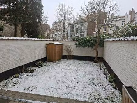 duplex non meublé  rez de chaussée  jardin  saint gilles