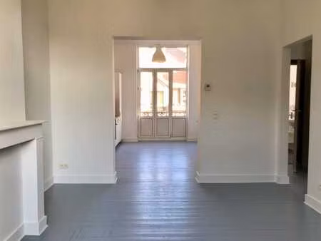 duplex spacieux trois chambres à coucher