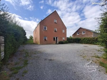 immeuble 260 m² regniowez