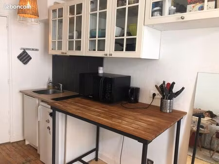 joli studio meublé vichy cœur de ville - parc des sources