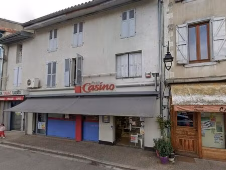 local commercial 818 m²