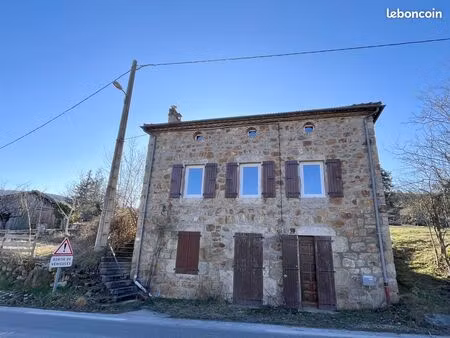 maison 3 pièces 80 m²