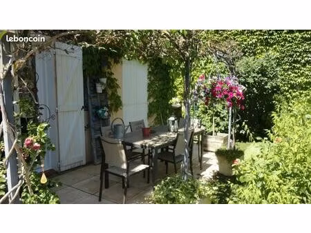 t3 atypique rez de jardin terrasse piscine