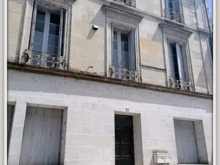 vente immeuble 250 m² chalais (16210)