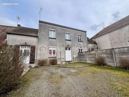 immeuble 6 pièces 120 m²