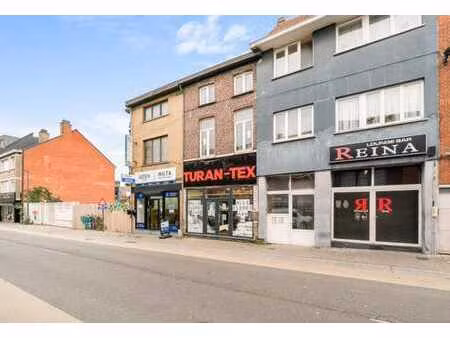 maison de commerce avec habitation à gand