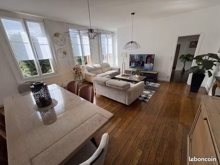 élégant appartement de caractère – lumière  volumes à remicourt