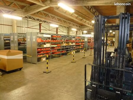 local industriel 3 000 m²