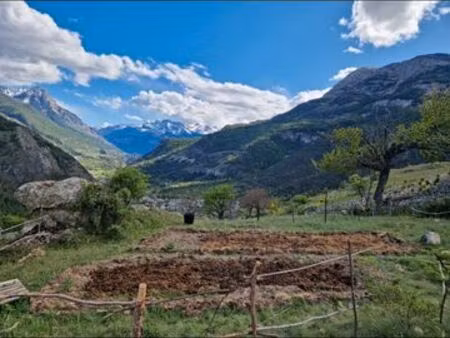 terrain a louer de 1040m2 a st martin de queyrieres 05 hautes alpes