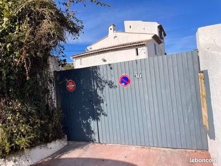 maisonnette/ f2 / grande terasse privée