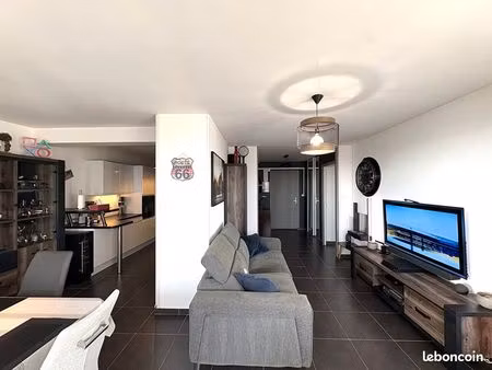 appartement 2 pièces 65 m²