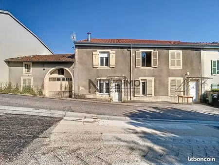 immeuble 8 pièces 181 m²