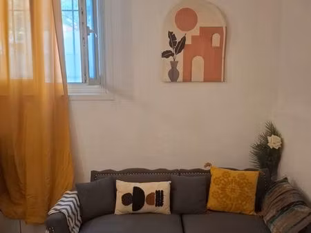 pièces meublé – quartier recherché grosso – disponible jusqu’au 15 mai