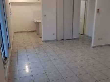 f1  498.00  teom et charges locatives comprises