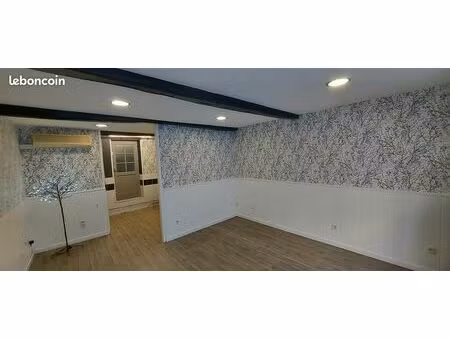 local commercial hyper centre