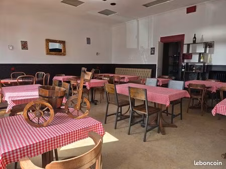 local commercial 140 m²