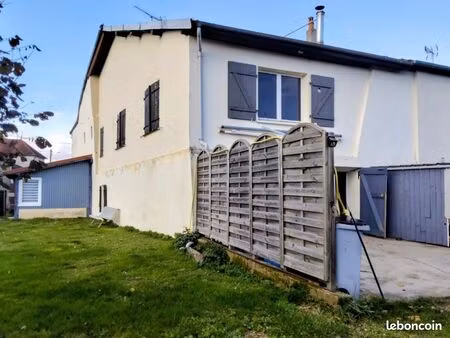 propriété 5 pièces 114 m²