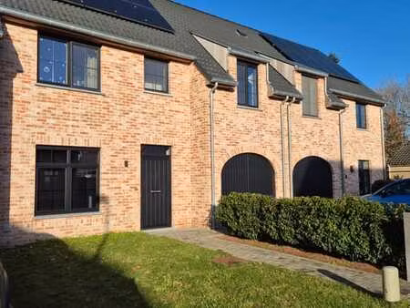 instapklare eengezinswoning in rustige wijk knesselare