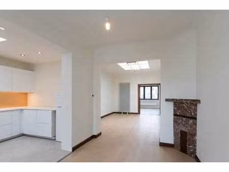 appartement à louer – anvers-sud (2018)