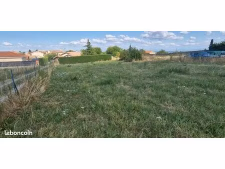 terrain 515 m² charnas