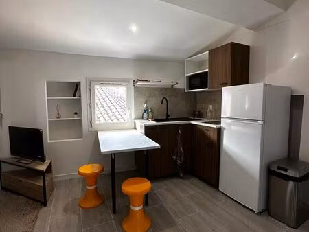 charmant t1 de 27m2 entièrement refait en plein coeur d'aubagne