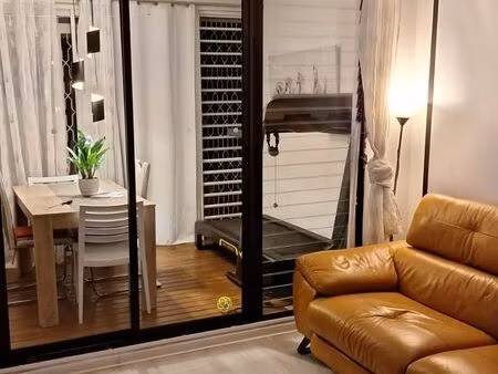 magnifique t2 refait a neuf