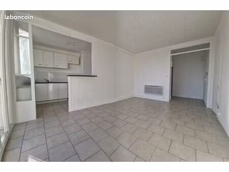 plein sud et dpe en c – type 3 au calme avec balcon et cave