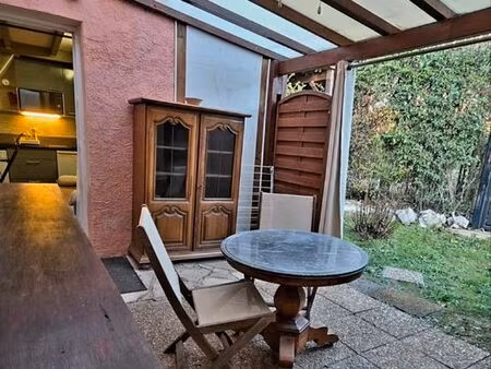 studio avec jardin&pergola aménagée-domaine privé- 800cc- mougins