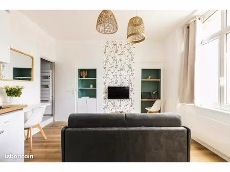 studio 1 pièce 14 m²