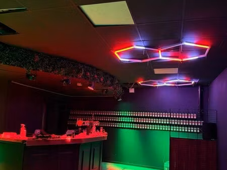 bar ambiance licence 4