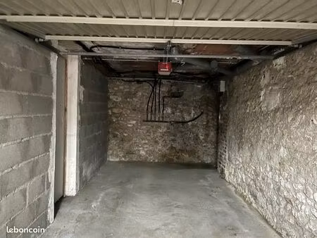 grand garage double fermé 48 m² étampes 91150