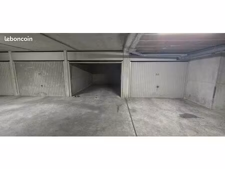 a vendre garage ferme 13005 marseille