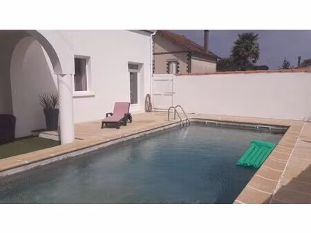 vente maison 7 pièces 233 m² terres-de-haute-charente (16270)