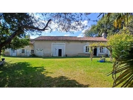 vente maison 6 pièces 116 m² chasseneuil-sur-bonnieure (16260)