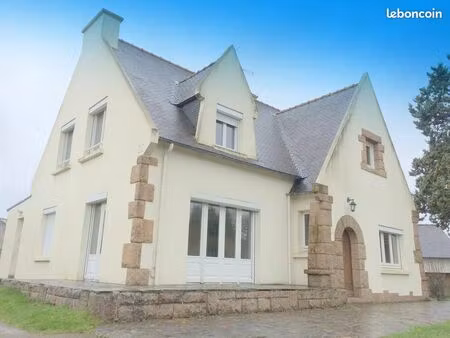 maison 5 pièces 158 m²