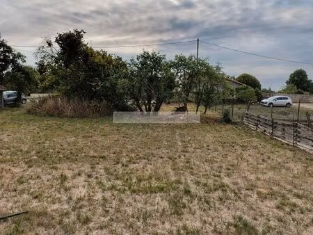 vente terrain 900 m² villognon (16230)