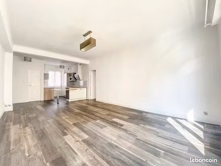 appartement 3 pièces 73 m²