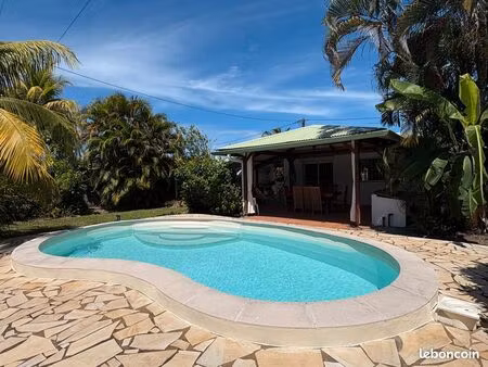 en guyane à rémire-montjoly  à vendre une maison t4 et un studio de 136m²