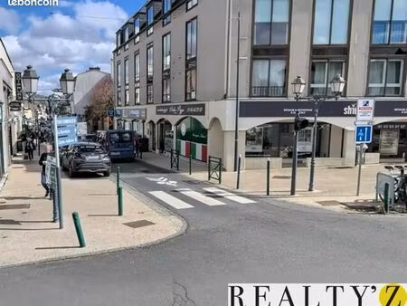 local commercial 114 m²