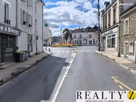 local commercial 83 m²