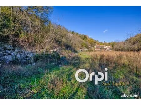 terrain 2 970 m² alissas