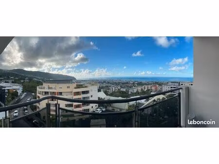 t3 + 2 parkings couverts + 19m² d’espaces extérieurs – vue dégagée